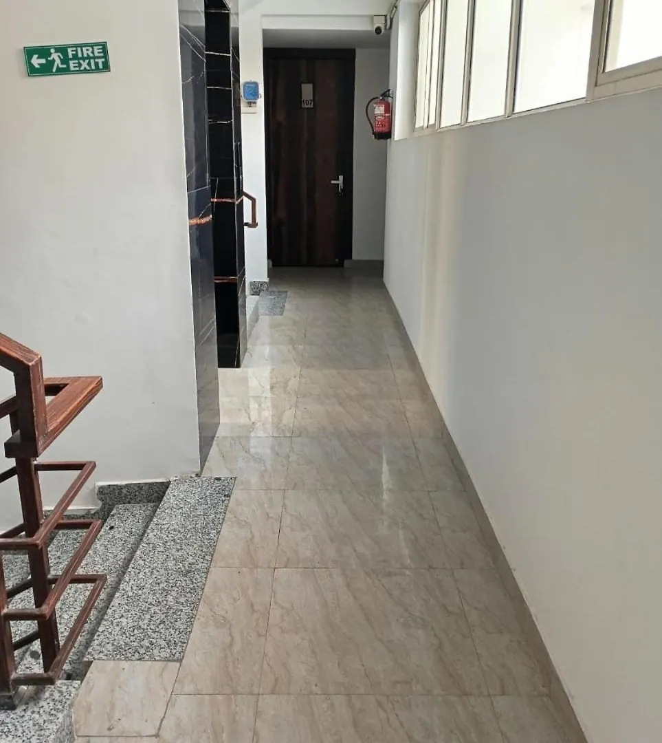 Qcent Premier Otel Gurgaon