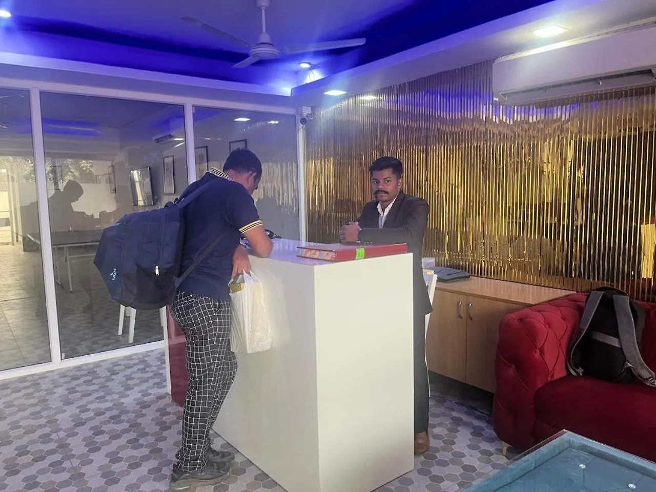 ****  Qcent Premier Otel Gurgaon Hindistan