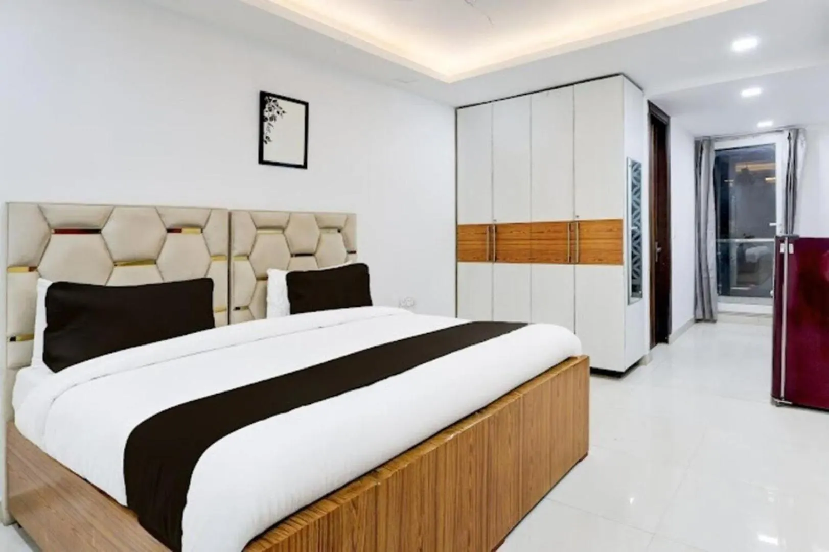 Qcent Premier Otel Gurgaon