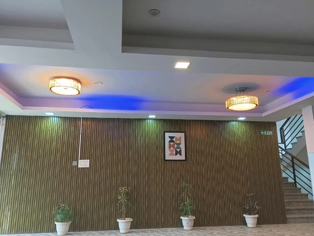 Hotel Qcent Premier Gurgaon